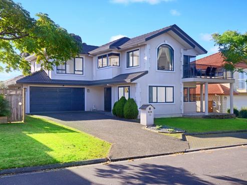 16 Tollana Road, Te Atatu Peninsula