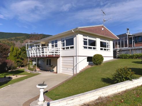19 Kingsley Place, Richmond