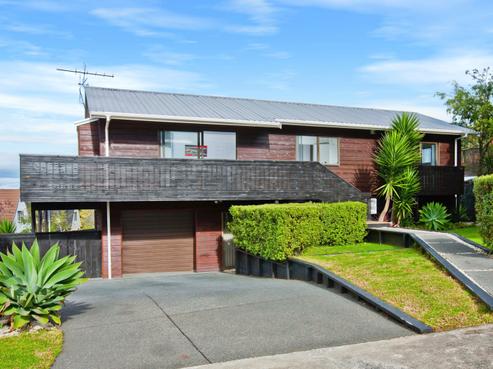 1 Cambric Place, Botany Downs