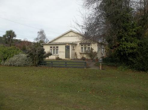 8 Balmoral Street, Waiau