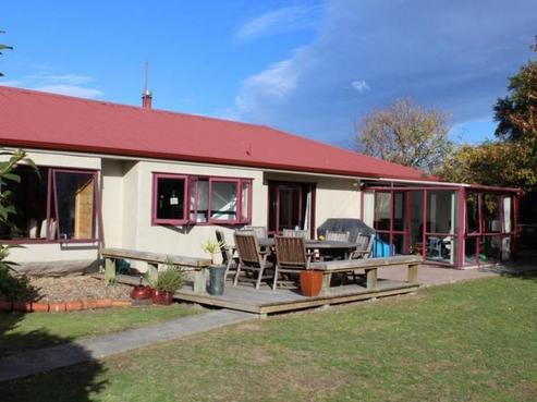 3B Solway Crescent, Solway