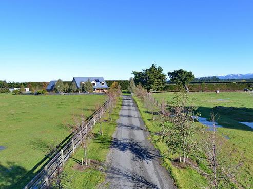 821 Loburn Whiterock Road, Loburn
