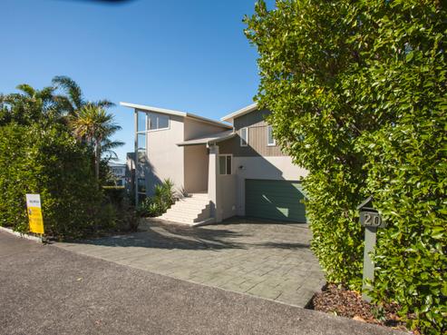 20 Pebble Beach Boulevard, Kamo