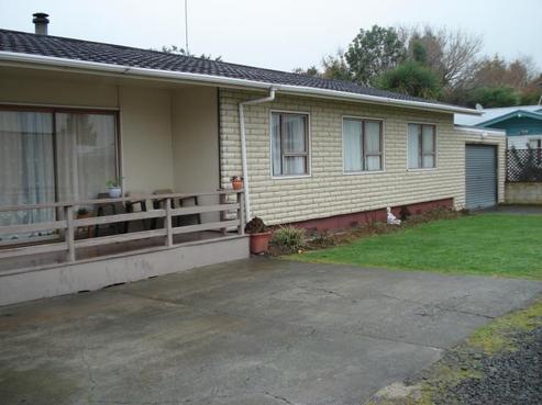 815A Churchill Street, Akina