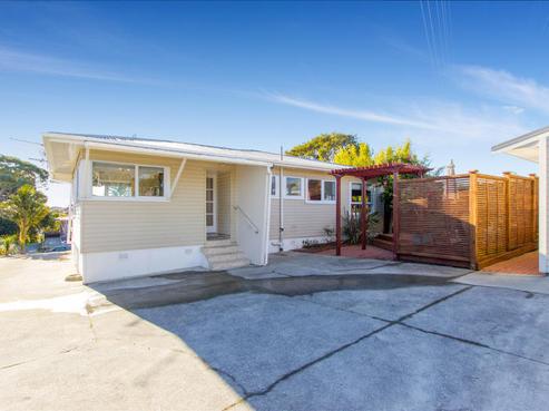16 Caronia Crescent, Lynfield
