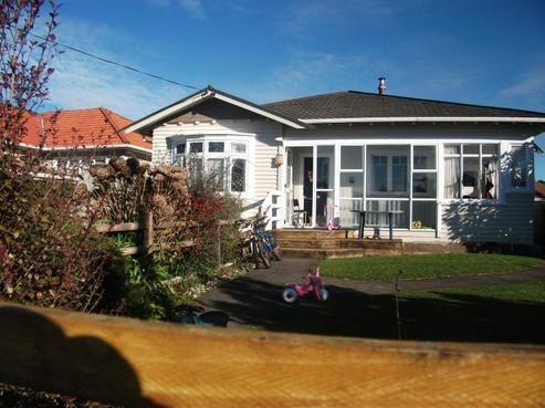 328 Carrington Street, Vogeltown