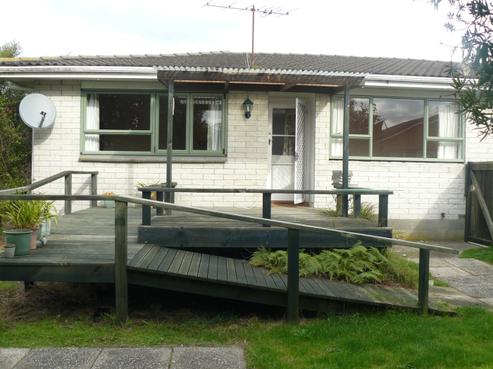 27B Barron Crescent, Fenton Park