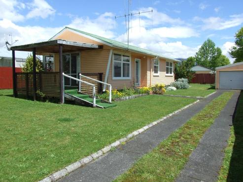 71 Te Rangitautahanga Road, Turangi