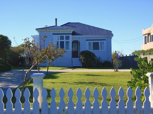 36 Shakespear Road, Army Bay