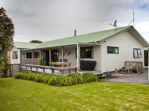 102 Everitt Crescent, Whangamata