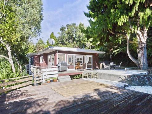 231 Godley Road, Titirangi