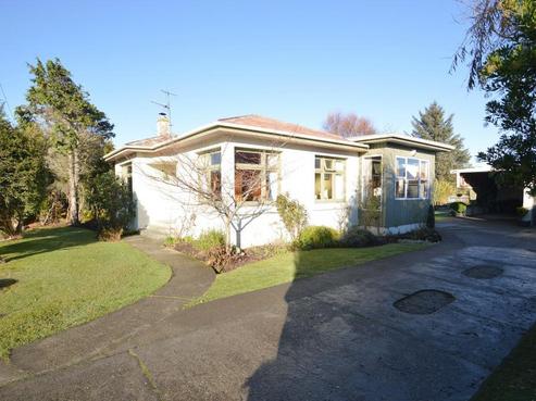 24 Racecourse Road, Glengarry