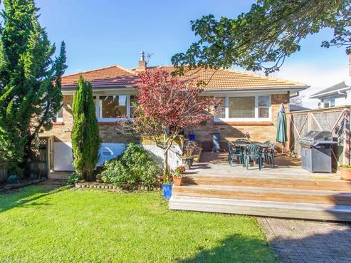 1/12 Bradbury Road, Botany Downs