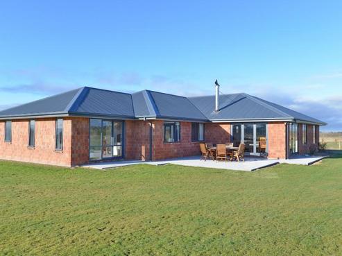 7 Mulholland Drive, Darfield