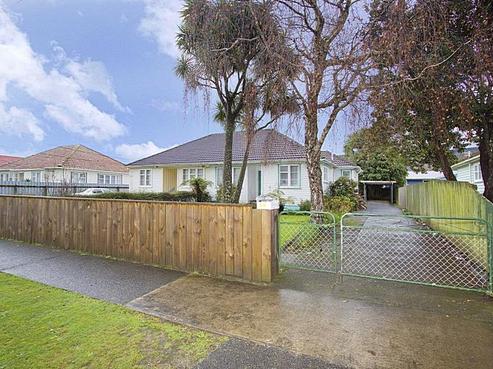 53 Biddle Crescent, Taita