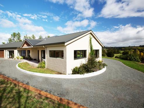 329 Otaika Valley Road, Otaika