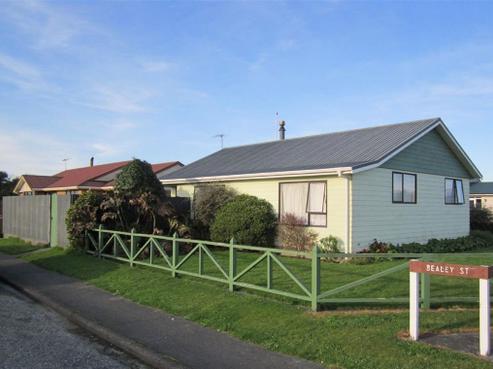 2 Bealey Street, Hokitika