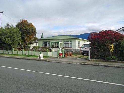 185 Commercial Street, Takaka