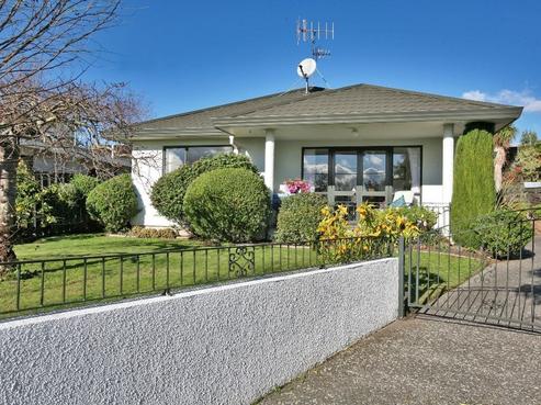 1/44 Campbell Street, Havelock North