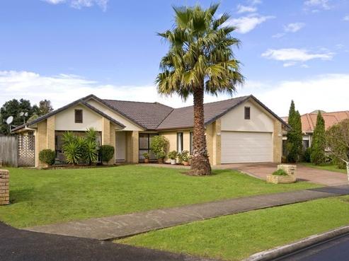 102 Bob Charles Drive, Golflands