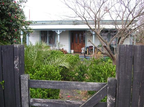 800 Oliphant Road, Raureka