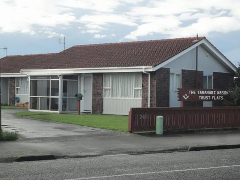 1/240 South Road, Hawera