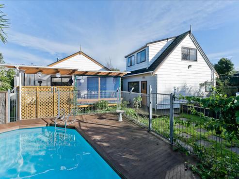 104 Prince Regent Drive, Half Moon Bay