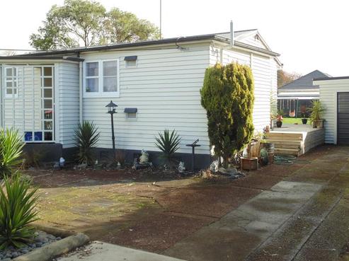 130 George Street, Tuakau
