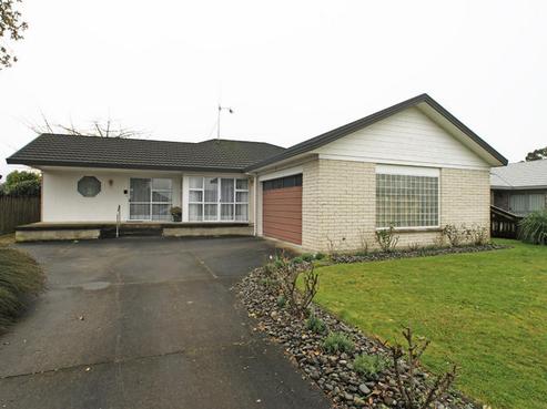 15 Caesar Roose Drive, Glenview