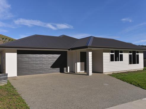 30 Saddleback Road, Todds Valley