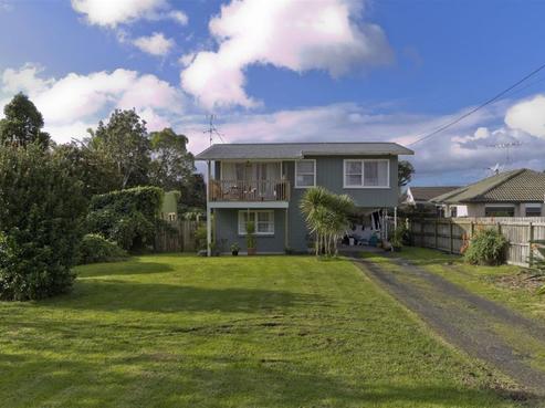 38 Red Beach Road, Red Beach