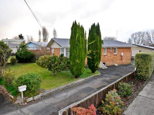 41 Lewis Street, Glenview