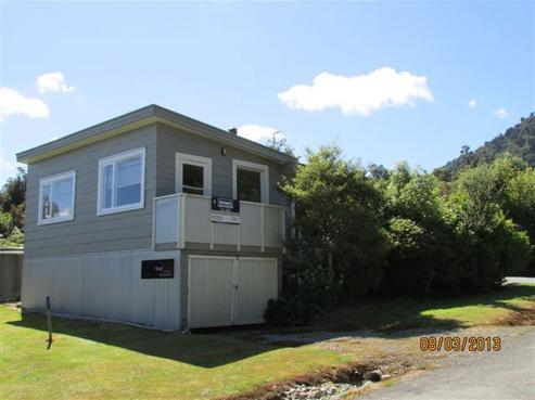 12 Stuart Street, Kokatahi
