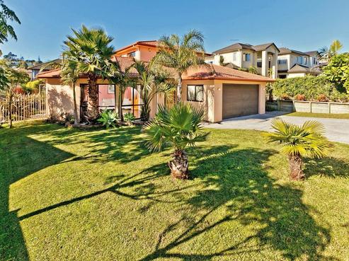 126 Hugh Green Drive, Pinehill