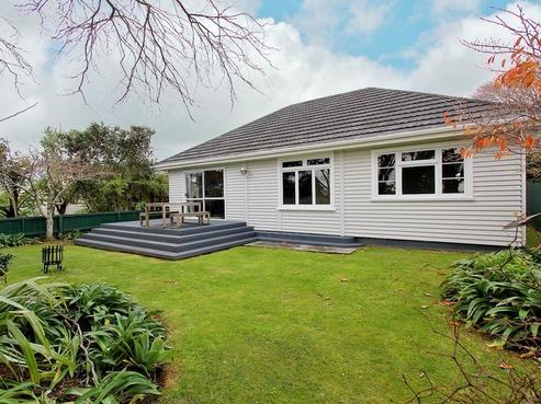 129 Brooklands Road, Brooklands