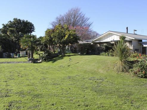 10 Main Road, Clive