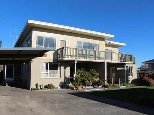 38A Maltby Avenue, West End