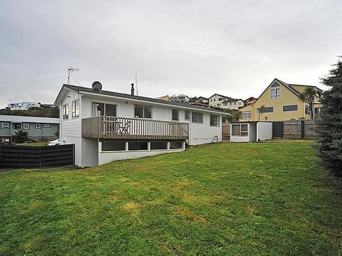 243 Buckley Road, Southgate