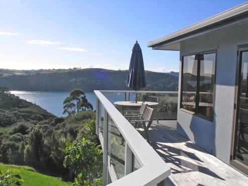 3 Puriri Place, Sandspit