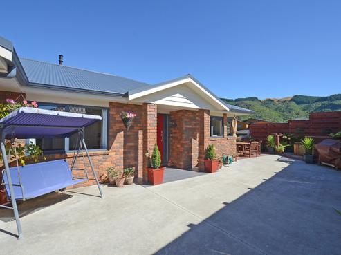 106 Kirton Drive, Riverstone Terraces