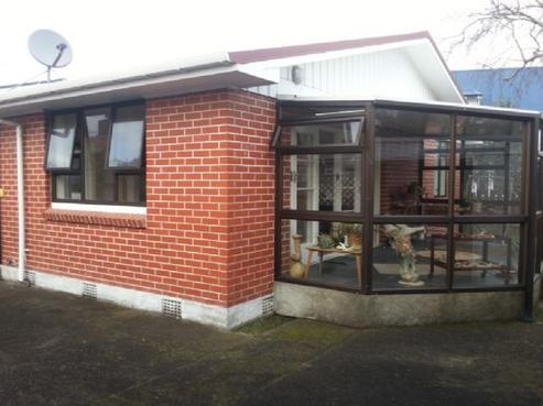 121 Kings Crescent, Central Hutt