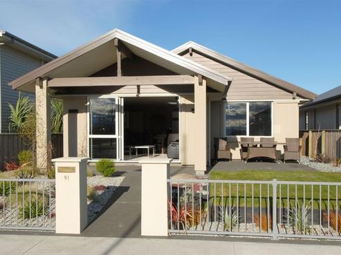 91 Mary Ellen Street, Pegasus