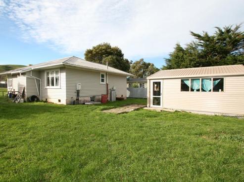 6 Dundas Street, Porangahau