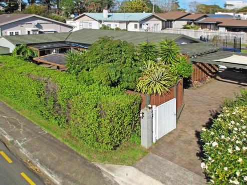 20 Stratford Avenue, Milford