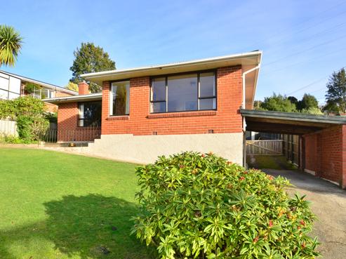 44 Centennial Avenue, Helensburgh