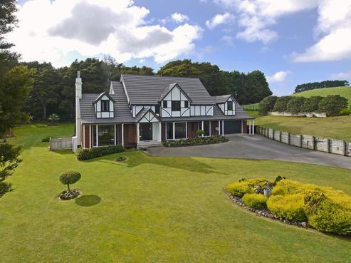 118 Pukeoware Road, Waiuku