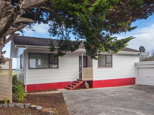 2/13 Frobisher Way, Clendon Park