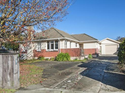 1037 Fergusson Drive, Clouston Park