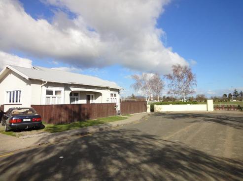 814 Willowpark Road South, Akina