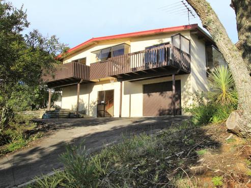35 Elliston Crescent, Stanmore Bay